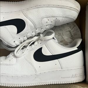 Nike Air Force 1 '07 White/Black Sneakers